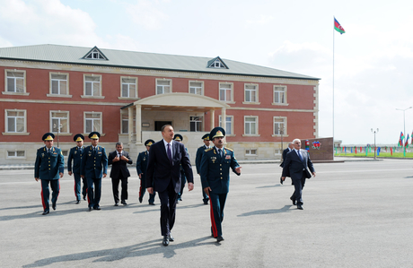 Ильхам Алиев принял участие в открытии в Евлахе новой военной части Государственной пограничной службы (ФОТО)