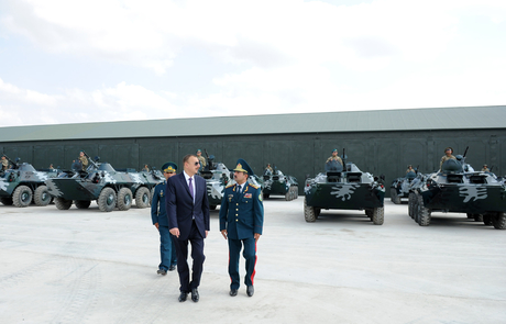 Ильхам Алиев принял участие в открытии в Евлахе новой военной части Государственной пограничной службы (ФОТО)