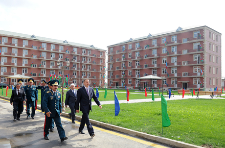 Ильхам Алиев принял участие в открытии в Евлахе новой военной части Государственной пограничной службы (ФОТО)