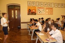 Учащиеся бакинской гимназии подготовили презентацию, посвященную Бородинскому сражению (фото)