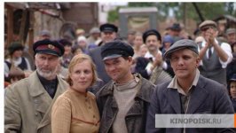 В Баку состоялся показ фильмов "В огненном кольце" и "Воспитатели" (фото)