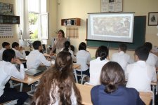 В бакинском лицее прошел открытый урок по истории России (фото)