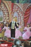 В Баку состоялся детский праздник, посвященный творчеству Шарля Перро (фотосессия)