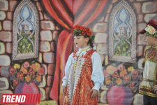 В Баку состоялся детский праздник, посвященный творчеству Шарля Перро (фотосессия)