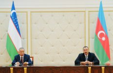 Президент Ильхам Алиев: Сегодня Узбекистан и Азербайджан в своих регионах играют роль стабилизатора (ФОТО)