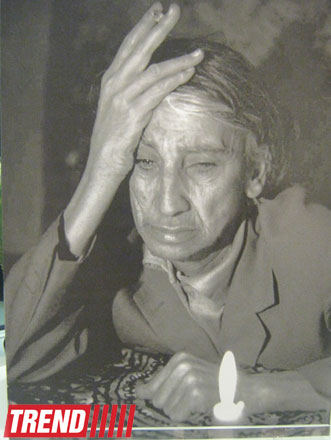 В Баку представлены работы и художественный альбом Саттара Бахлулзаде (фотосессия)