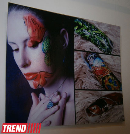 Искусство живописи на ногтях - выставка Ульвии Мусаевой в Баку (фотосессия)