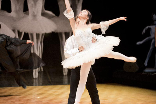 В Баку состоялся бал "Black and White" (фотосессия)