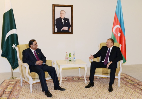 Ильхам Алиев встретился с премьером Турции, а также президентами Таджикистана и Пакистана (ФОТО)