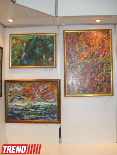 В Баку открылась выставка "Yaşa, Azərbaycanım, yaşa!" (фотосессия)