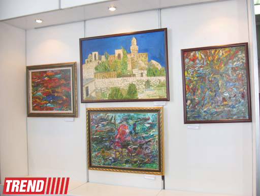 В Баку открылась выставка "Yaşa, Azərbaycanım, yaşa!" (фотосессия)