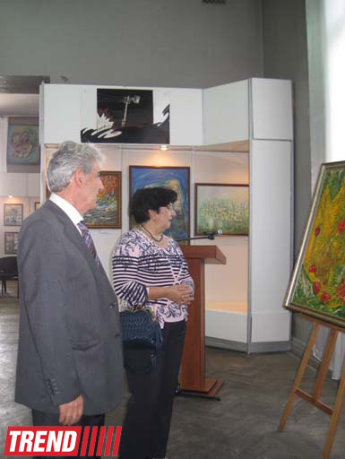 В Баку открылась выставка "Yaşa, Azərbaycanım, yaşa!" (фотосессия)