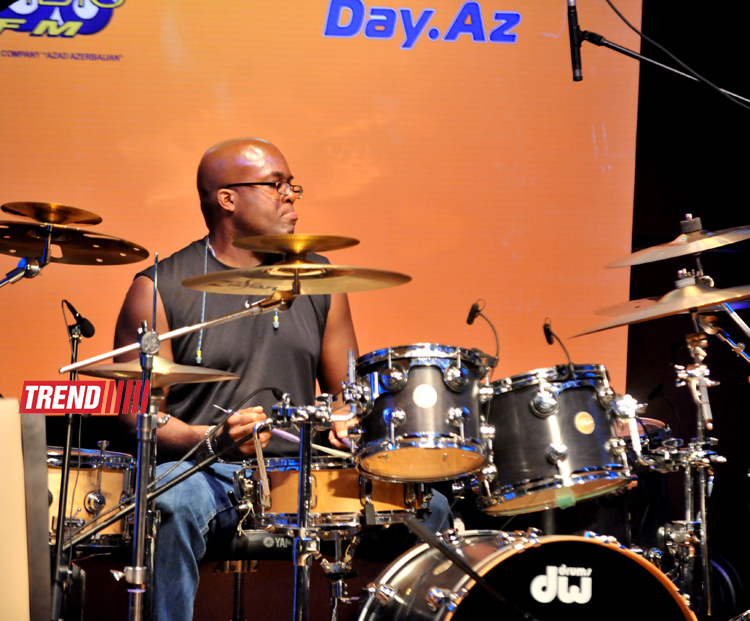 В Баку состоялось открытие международного джаз-фестиваля 2012 (фотосессия)