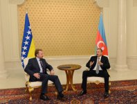 Состоялась встреча один на один Президента Азербайджана и председателя Президиума Боснии и Герцеговины (ФОТО)