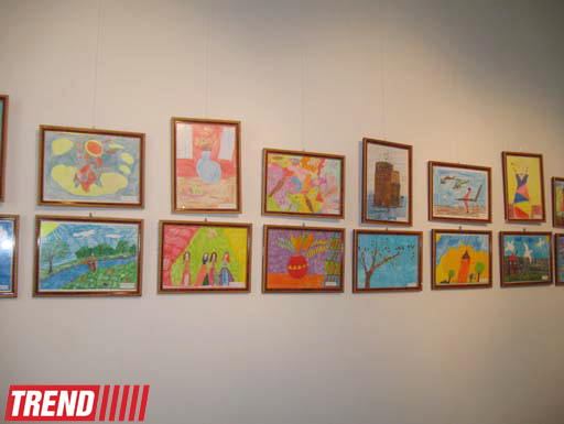 В Баку открылась выставка одного из первых дикторов АzTV Сары Манафовой: "Она была очень красивой женщиной" (фотосессия)