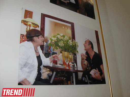 В Баку открылась выставка одного из первых дикторов АzTV Сары Манафовой: "Она была очень красивой женщиной" (фотосессия)