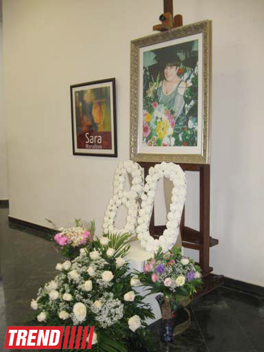 В Баку открылась выставка одного из первых дикторов АzTV Сары Манафовой: "Она была очень красивой женщиной" (фотосессия)