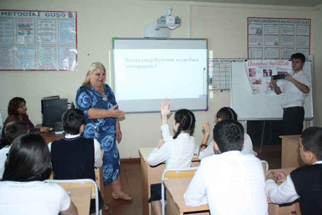 Учащиеся бакинской школы рассказали об этапах Отечественной войны 1812 года