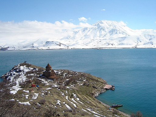Древнее государство Урарту в фотографиях художника Вугара Мурадова (фото)