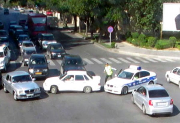 Ночные и дневные ДТП в Баку (видео)