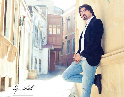 Вугар Мурадов предстал в новом имидже в Ичери шехер (фотосессия)