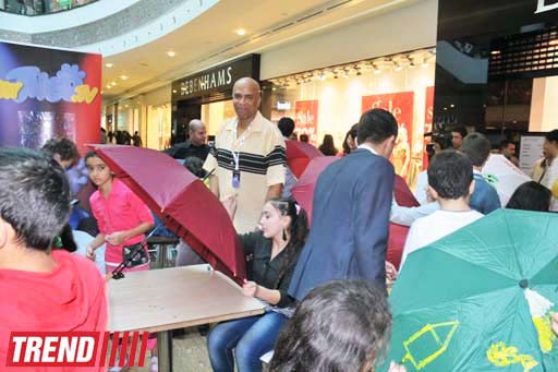 В Баку состоялось детское шоу, которое войдет в Книгу рекордов Гиннеса (фотосессия)