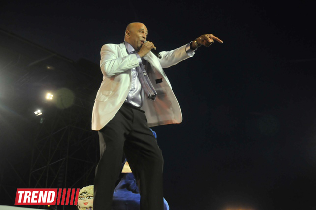 Гёйчек Фатма и Чернильный Тео представили Kickoff Show в Баку - City Challenge  (фотосессия)