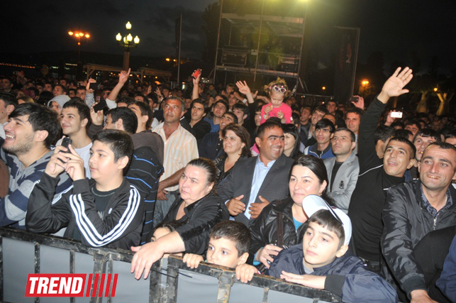 Гёйчек Фатма и Чернильный Тео представили Kickoff Show в Баку - City Challenge  (фотосессия)