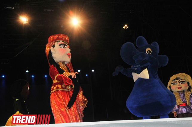 Гёйчек Фатма и Чернильный Тео представили Kickoff Show в Баку - City Challenge  (фотосессия)