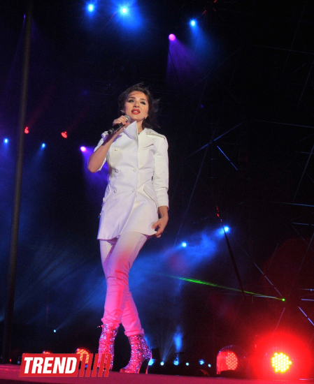 Азербайджанские звезды зажгли на концерте, посвященном  City Challenge Baku-2012 (фотосессия)