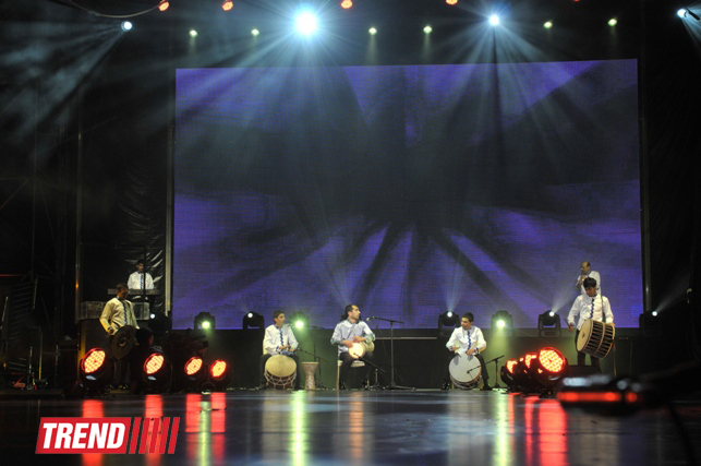 В Баку состоялось фантастическое шоу CoGo The Urban Artistic Show (фотосессия)