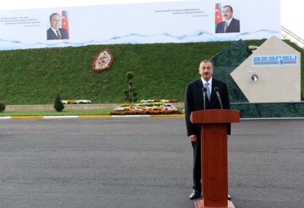 Президент Ильхам Алиев: Идущие в Азербайджане созидательная работа, благоустройство приносят свои плоды в каждом регионе (ФОТО)