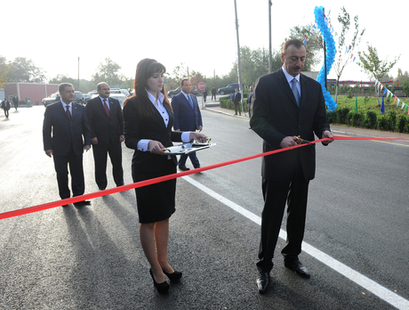 Президент Ильхам Алиев принял участие в открытии автомобильной дороги Бейляган-Кябирли-Бахарабад (версия 2) (ФОТО)