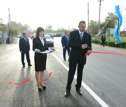 Президент Ильхам Алиев принял участие в открытии автомобильной дороги Бейляган-Кябирли-Бахарабад (версия 2) (ФОТО)