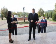 Президент Азербайджана принял участие в открытии Центра Гейдара Алиева в Бейлягане (ФОТО)