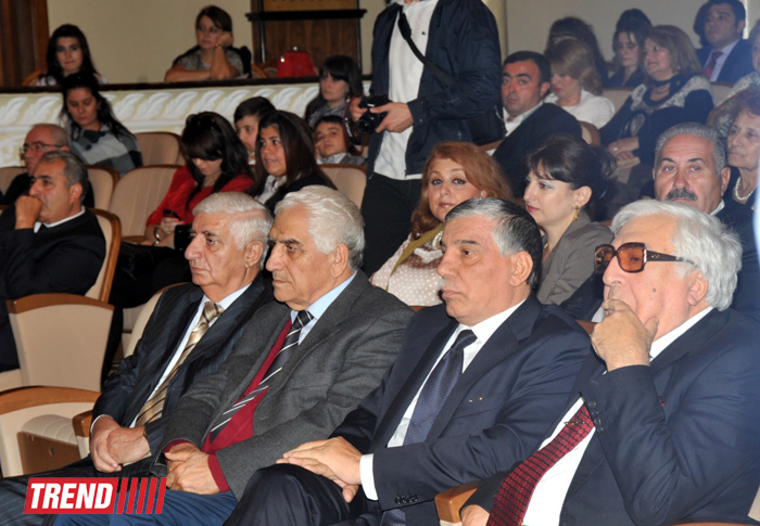 В Баку состоялось торжественное мероприятие, посвященное юбилею Халила Рзы Улутюрка (фотосессия)