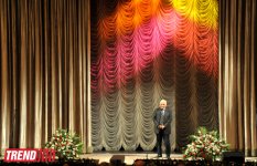 В Баку состоялось торжественное мероприятие, посвященное юбилею Халила Рзы Улутюрка (фотосессия)