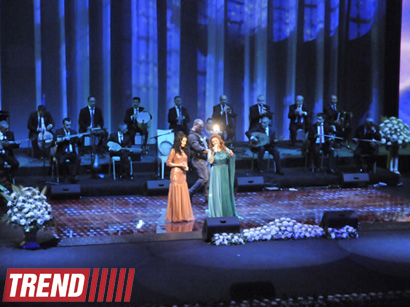 Мелекханум Эйюбова представила юбилейный концерт "Ангел, спустившийся с небес"  (фотосессия)