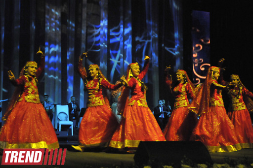 Мелекханум Эйюбова представила юбилейный концерт "Ангел, спустившийся с небес"  (фотосессия)