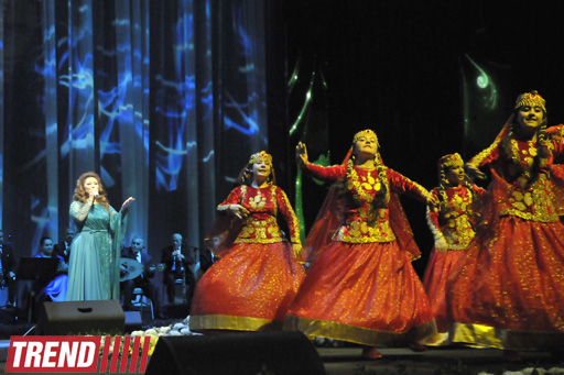 Мелекханум Эйюбова представила юбилейный концерт "Ангел, спустившийся с небес"  (фотосессия)