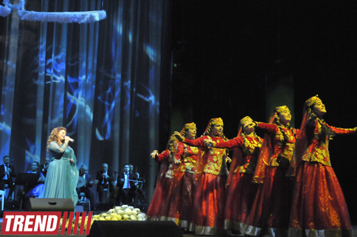 Мелекханум Эйюбова представила юбилейный концерт "Ангел, спустившийся с небес"  (фотосессия)