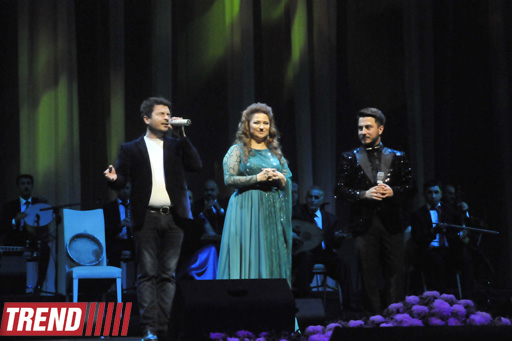 Мелекханум Эйюбова представила юбилейный концерт "Ангел, спустившийся с небес"  (фотосессия)