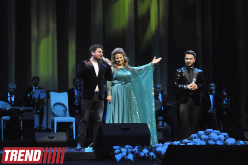 Мелекханум Эйюбова представила юбилейный концерт "Ангел, спустившийся с небес"  (фотосессия)