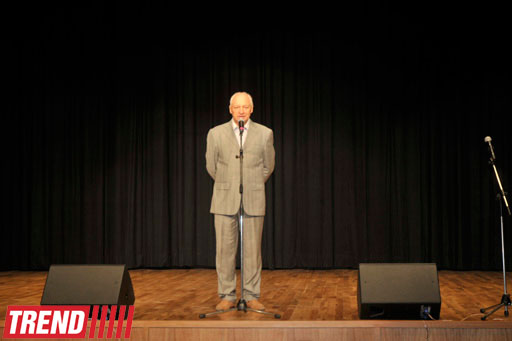 В Баку представлен концерт ансамбля "Русские диковинки", или  Boney M по-русски (фотосессия)