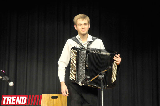 В Баку представлен концерт ансамбля "Русские диковинки", или  Boney M по-русски (фотосессия)