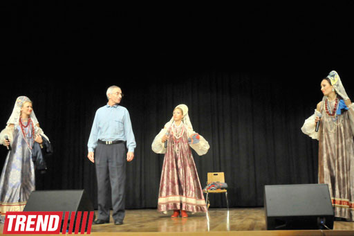 В Баку представлен концерт ансамбля "Русские диковинки", или  Boney M по-русски (фотосессия)