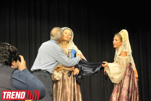 В Баку представлен концерт ансамбля "Русские диковинки", или  Boney M по-русски (фотосессия)