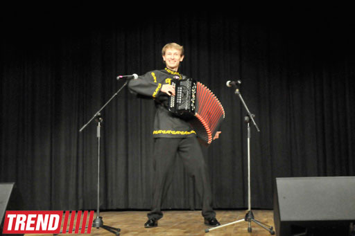 В Баку представлен концерт ансамбля "Русские диковинки", или  Boney M по-русски (фотосессия)