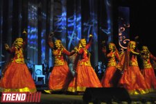 Мелекханум Эйюбова представила юбилейный концерт "Ангел, спустившийся с небес"  (фотосессия)