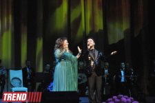 Мелекханум Эйюбова представила юбилейный концерт "Ангел, спустившийся с небес"  (фотосессия)